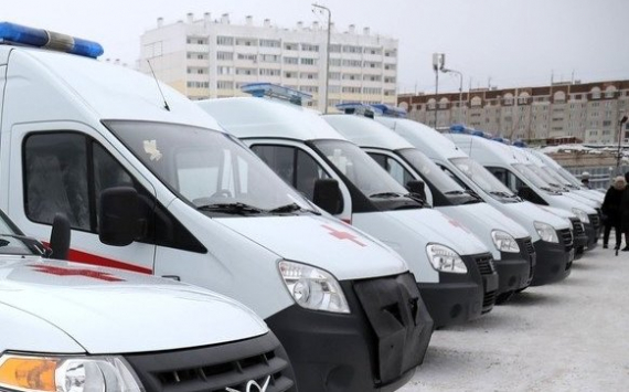 Районы Ульяновской области получили спецмашины для перевозки пожилых людей