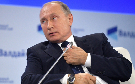 Владимир Путин: Налаживать жизнь после эпидемии придётся в условиях встряски